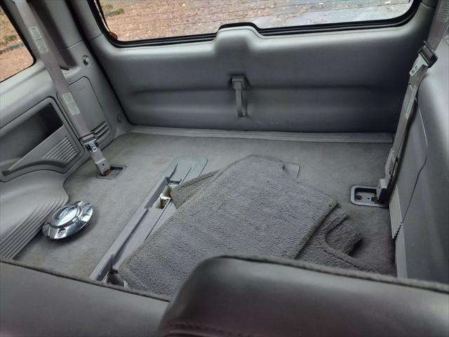 used 2001 Ford Expedition car, priced at $3,990