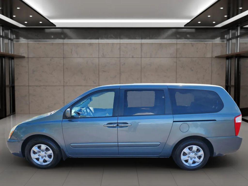 used 2006 Kia Sedona car, priced at $3,990