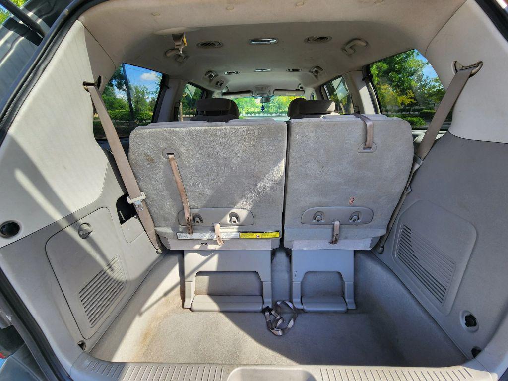 used 2006 Kia Sedona car, priced at $3,990