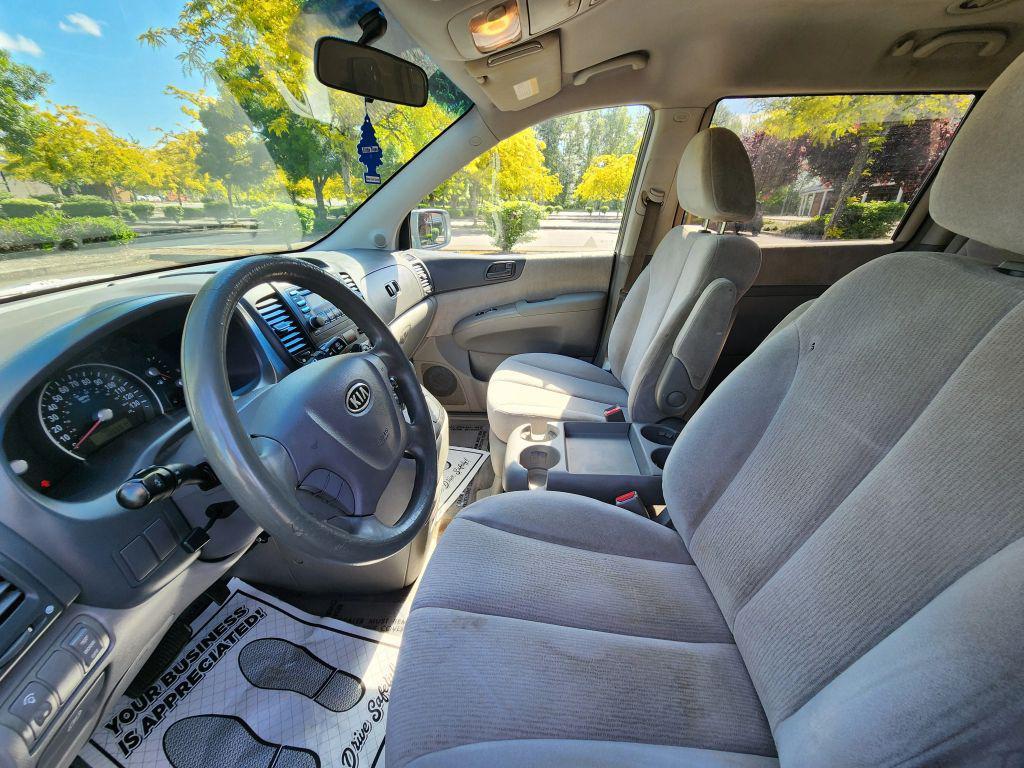 used 2006 Kia Sedona car, priced at $3,990