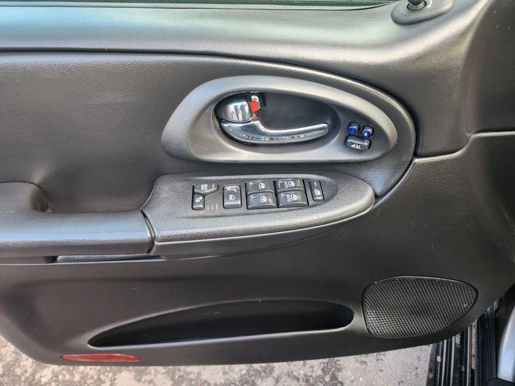 used 2005 Chevrolet TrailBlazer EXT car, priced at $6,990