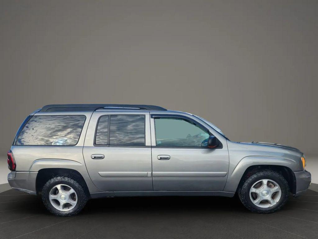 used 2005 Chevrolet TrailBlazer EXT car, priced at $6,990