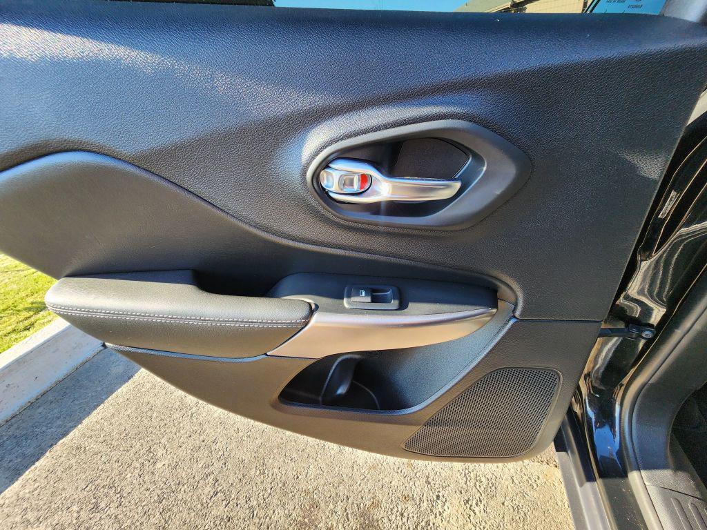 used 2019 Jeep Cherokee car, priced at $14,990