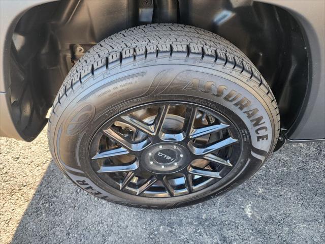 used 2019 Jeep Cherokee car, priced at $14,990