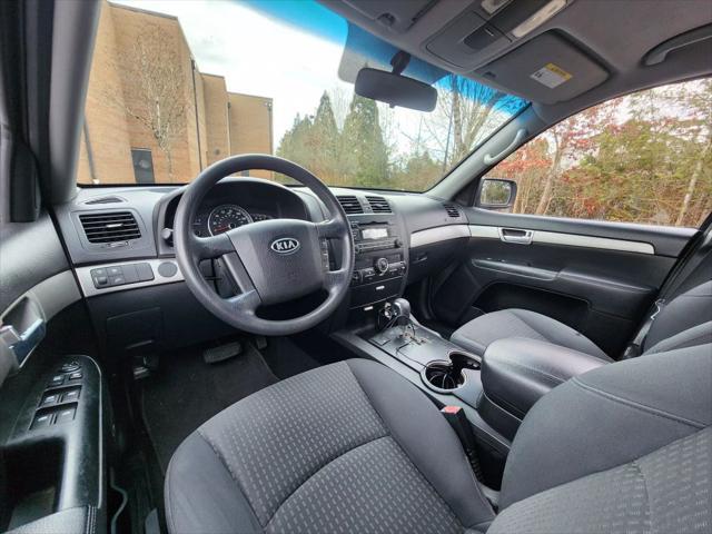 used 2009 Kia Borrego car, priced at $5,495