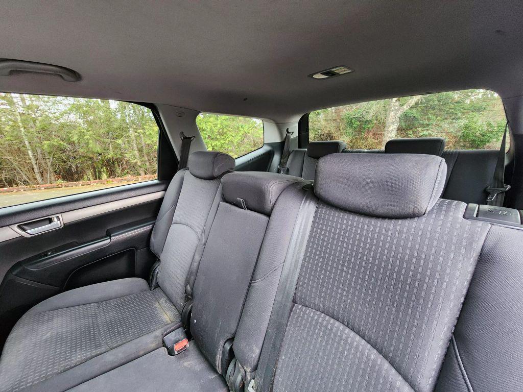 used 2009 Kia Borrego car, priced at $4,995