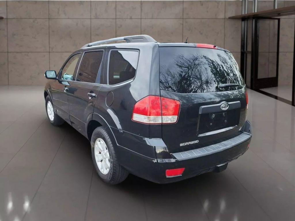 used 2009 Kia Borrego car, priced at $4,995
