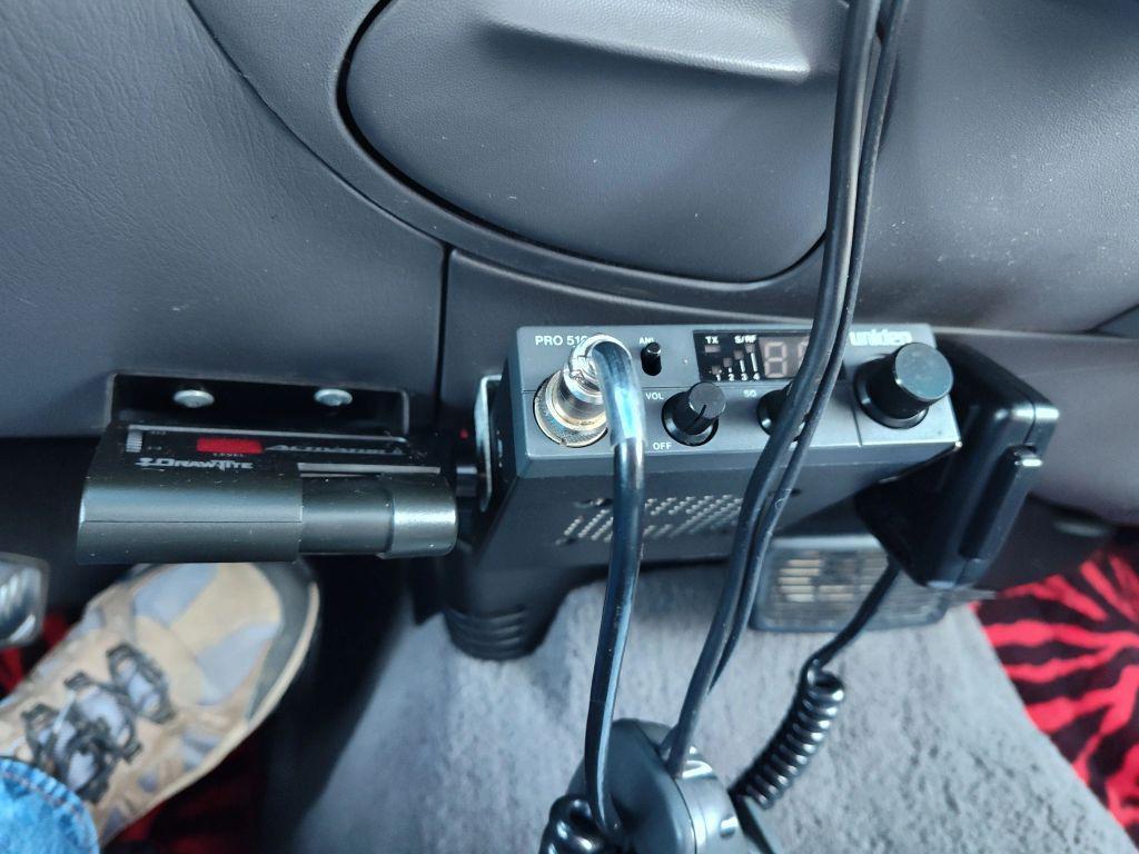 used 2001 Ford F-150 car, priced at $5,895