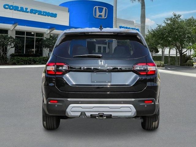 new 2025 Honda Pilot car, priced at $45,700