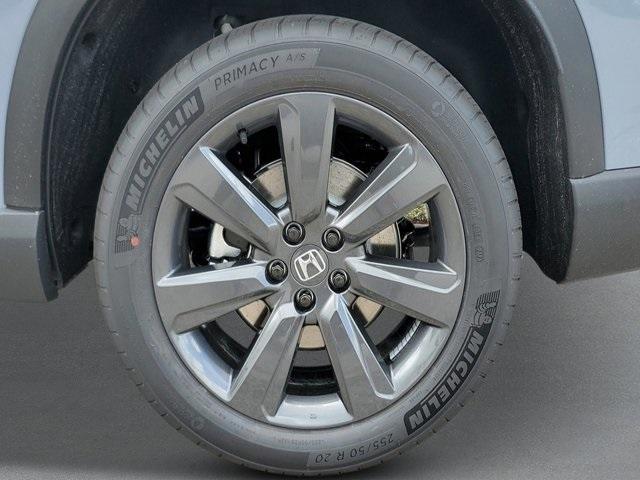 new 2025 Honda Pilot car, priced at $42,855