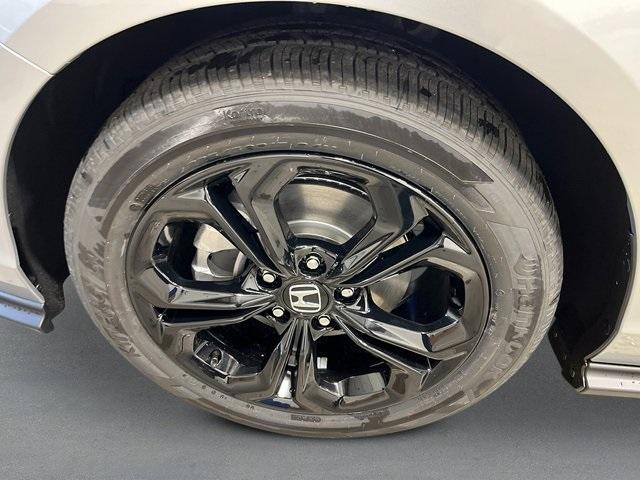 new 2025 Honda Accord car, priced at $31,755