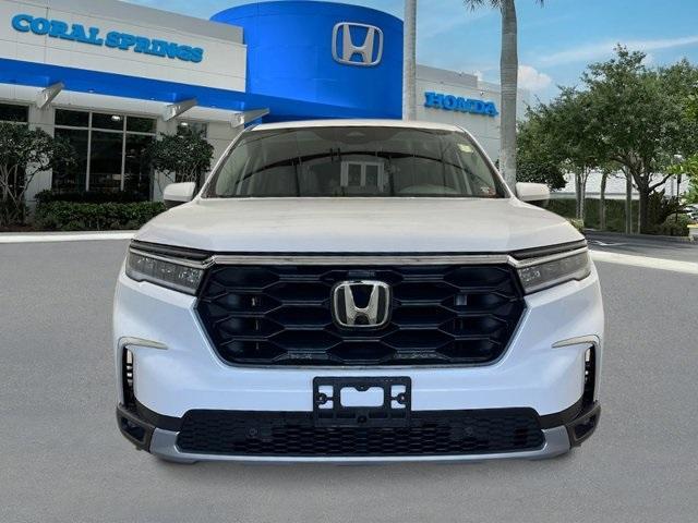 new 2025 Honda Pilot car, priced at $47,450