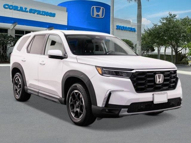 new 2025 Honda Pilot car, priced at $49,800