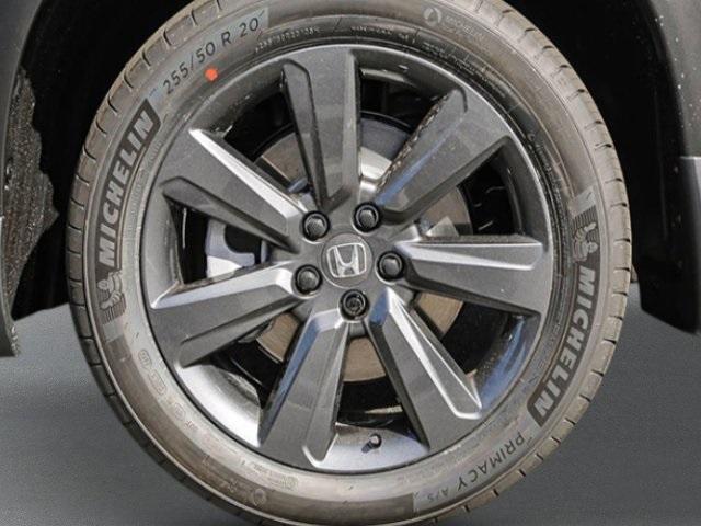 new 2025 Honda Pilot car, priced at $44,480
