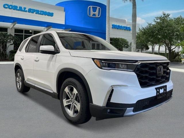 new 2025 Honda Pilot car, priced at $47,505