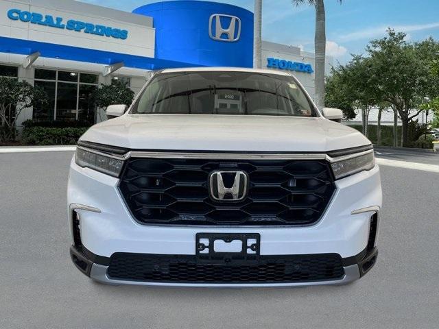 new 2025 Honda Pilot car, priced at $47,505