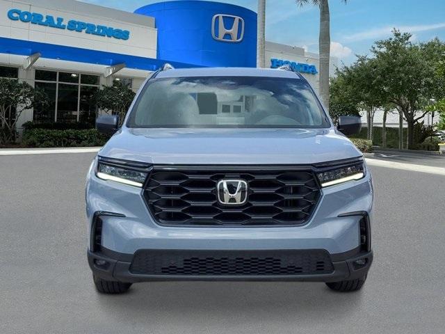 new 2025 Honda Pilot car, priced at $44,955