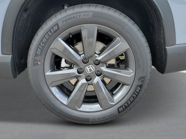 new 2025 Honda Pilot car, priced at $44,955