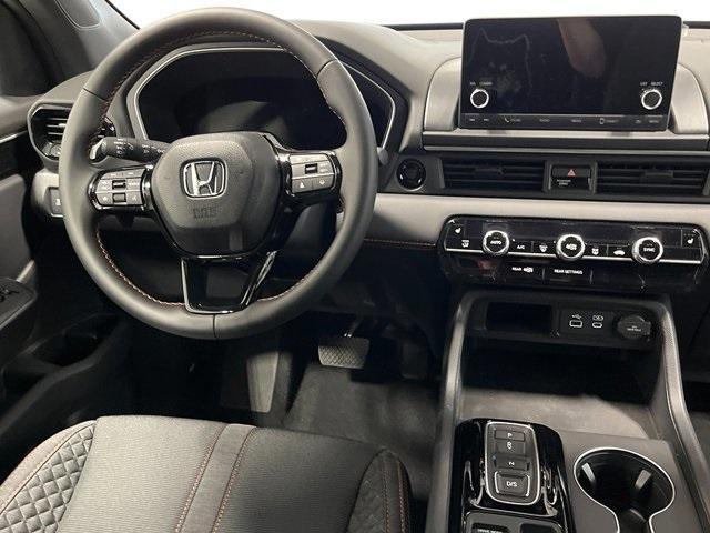 new 2025 Honda Pilot car, priced at $44,955