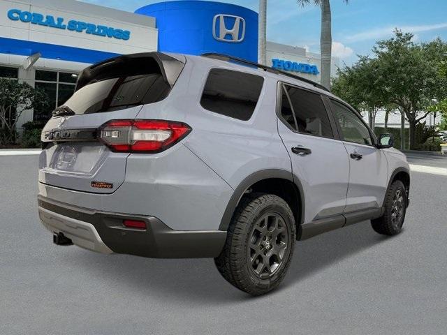 new 2025 Honda Pilot car, priced at $51,305