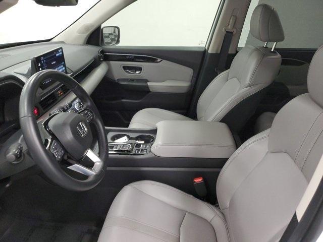 used 2024 Honda Pilot car, priced at $38,990