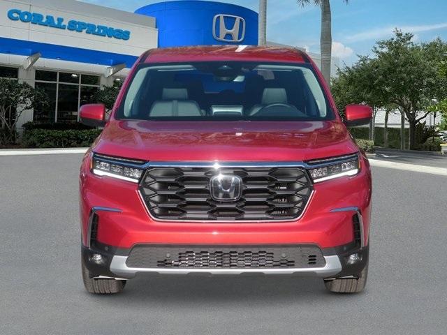 new 2025 Honda Pilot car, priced at $45,350