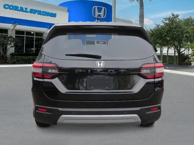 new 2025 Honda Pilot car, priced at $44,950