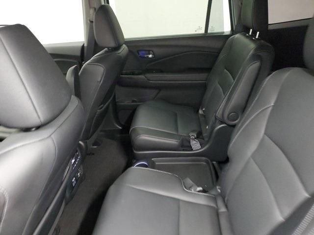 used 2022 Honda Pilot car, priced at $33,990