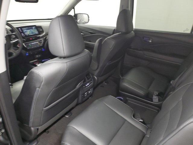 used 2022 Honda Pilot car, priced at $33,990