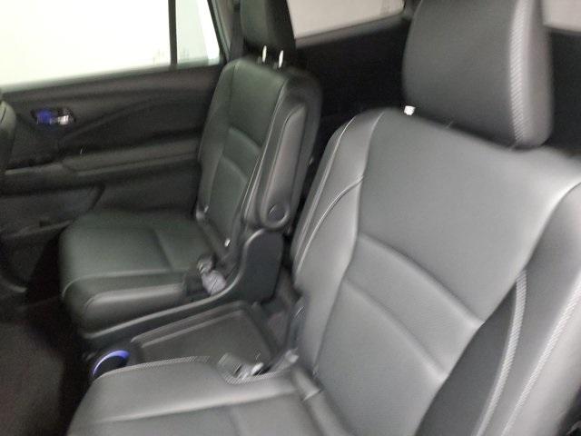 used 2022 Honda Pilot car, priced at $34,990