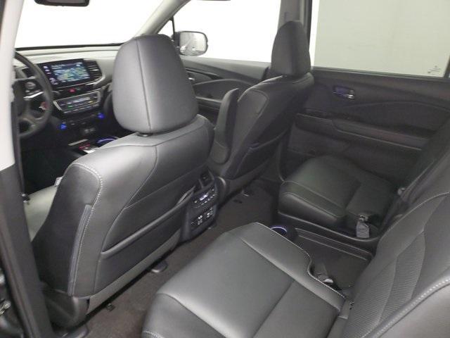 used 2022 Honda Pilot car, priced at $34,990