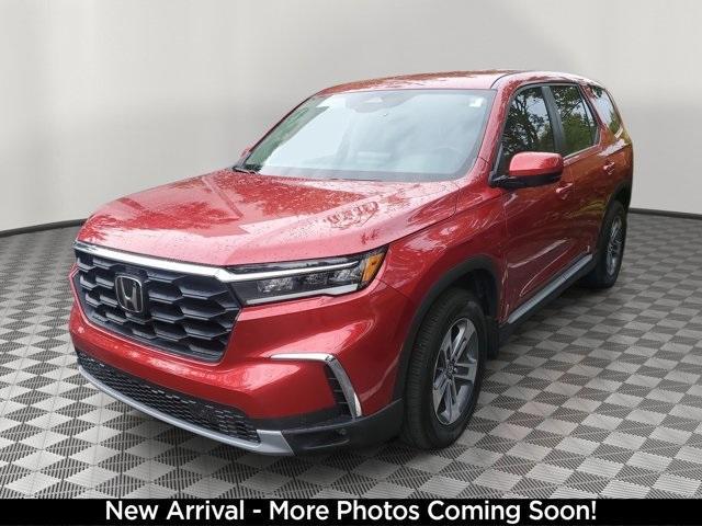 used 2025 Honda Pilot car, priced at $39,590