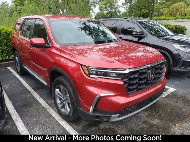 used 2025 Honda Pilot car, priced at $39,590