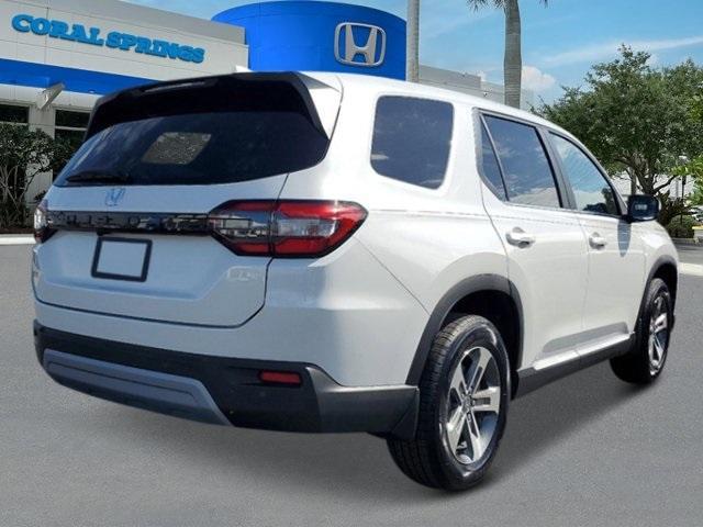 new 2025 Honda Pilot car, priced at $46,180