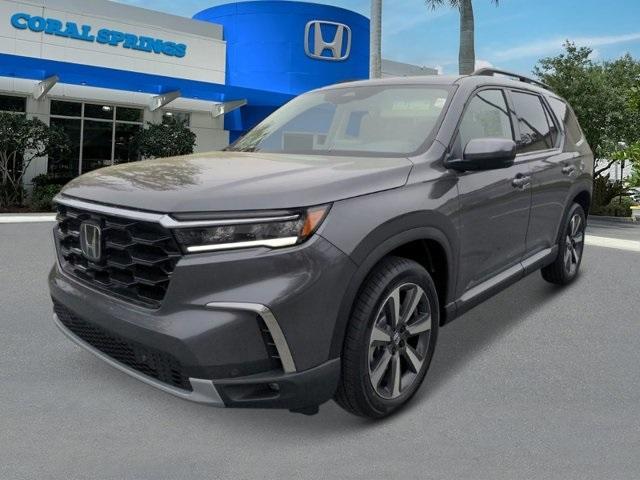 new 2025 Honda Pilot car, priced at $48,950