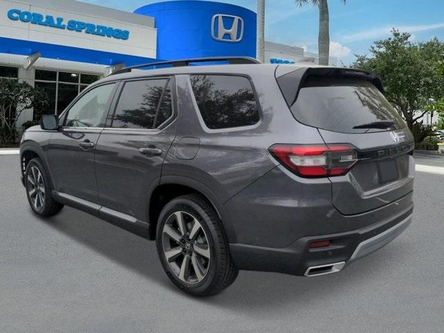 new 2025 Honda Pilot car, priced at $48,950