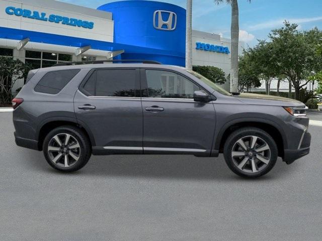 new 2025 Honda Pilot car, priced at $48,950