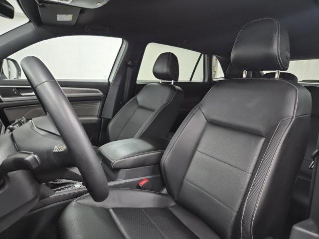 used 2023 Volkswagen Atlas Cross Sport car, priced at $22,290