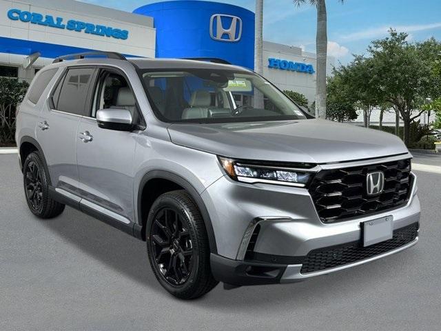 new 2025 Honda Pilot car, priced at $52,950