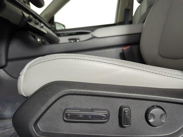 new 2025 Honda Pilot car, priced at $52,950