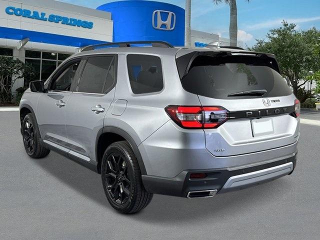 new 2025 Honda Pilot car, priced at $52,950
