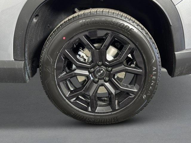 new 2025 Honda Pilot car, priced at $52,950