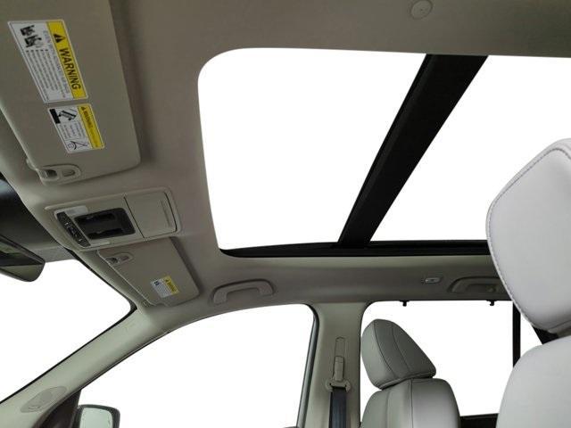 new 2025 Honda Pilot car, priced at $52,950