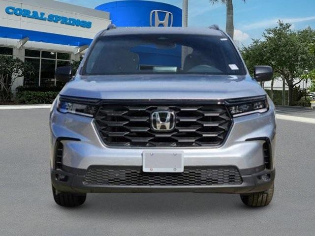 new 2025 Honda Pilot car, priced at $44,480