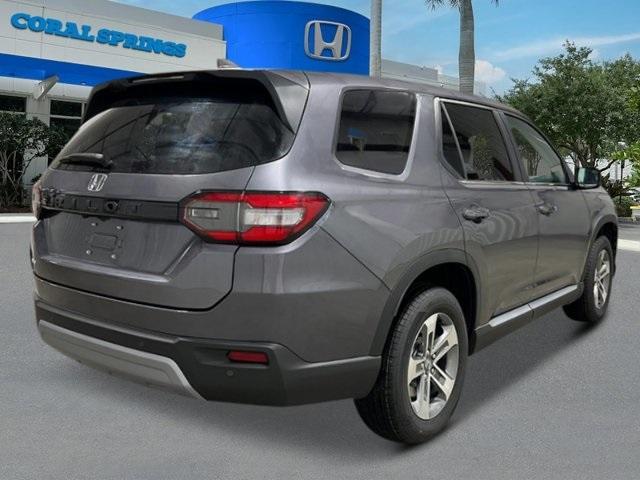 new 2025 Honda Pilot car, priced at $46,995