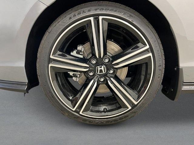 new 2025 Honda Accord Hybrid car, priced at $35,260