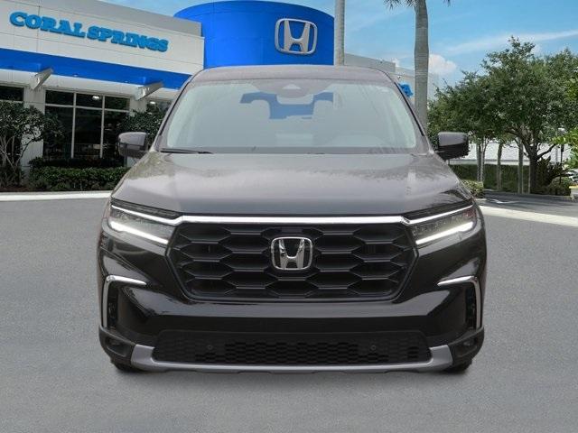 new 2025 Honda Pilot car, priced at $44,895