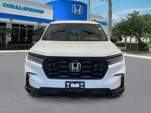 new 2025 Honda Pilot car, priced at $44,880