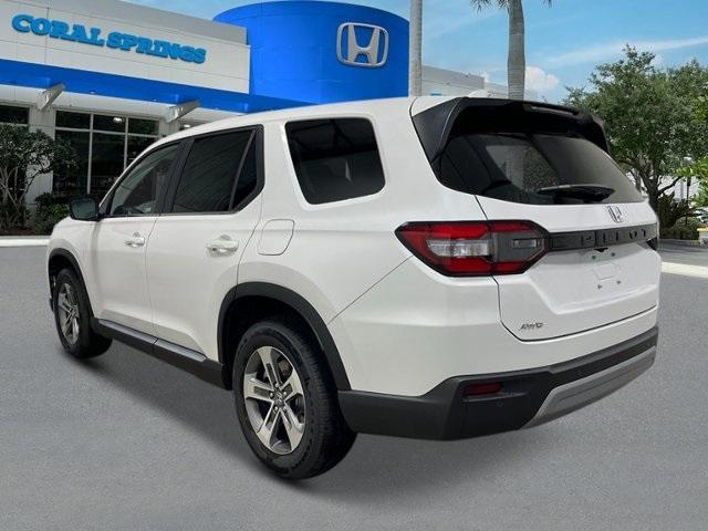 new 2025 Honda Pilot car, priced at $47,450