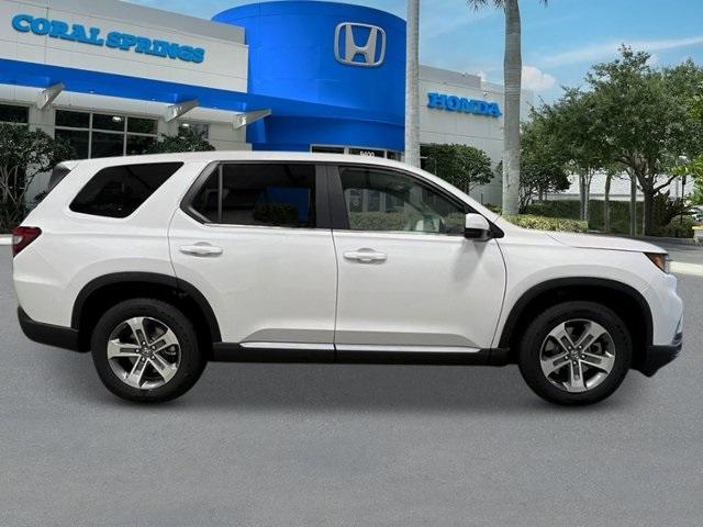 new 2025 Honda Pilot car, priced at $47,450